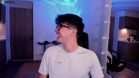 Snapshot of mikeyvioleta chatting on 02.11.26 VIOLETAMIKE online show from 02.11.26