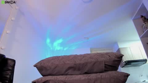 Snapshot of mikeyvioleta chatting on 02.25.26 VIOLETAMIKE online show from 02.25.26