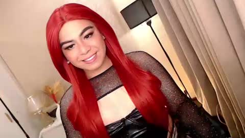 Theresa Luna online show from 11.16.25