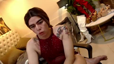 Snapshot of mikha_sensual chatting on 07.21.26 Theresa Luna online show from 07.21.26