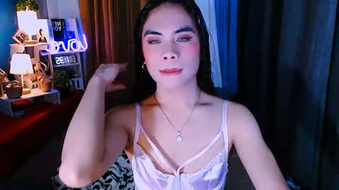 Snapshot of mikhaylaanderson chatting on 01.24.25 Mikhayla online show from 01.24.25