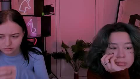 miki_ti online show from 11.06.25