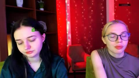 miki_ti online show from 12.05.25