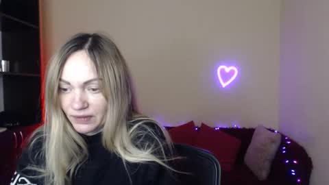 Snapshot of mikkey_mouse8 chatting on 01.15.26 Adalina online show from 01.15.26