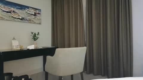 Maaike online show from 02.05.25