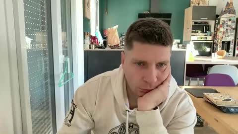 Snapshot of miklp8463 chatting on 02.06.26 miklp8463 online show from 02.06.26