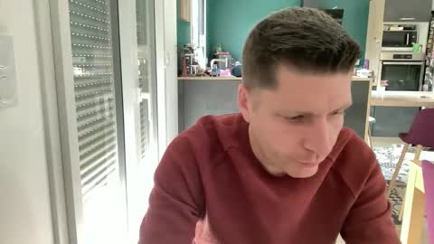 Snapshot of miklp8463 chatting on 05.19.26 miklp8463 online show from 05.19.26