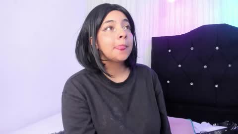   miku katsuragi  online show from 02.03.26