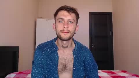 Snapshot of mikw63 chatting on 06.15.26 Sin online show from 06.15.26
