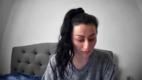 Mikyloveu online show from 03.25.26