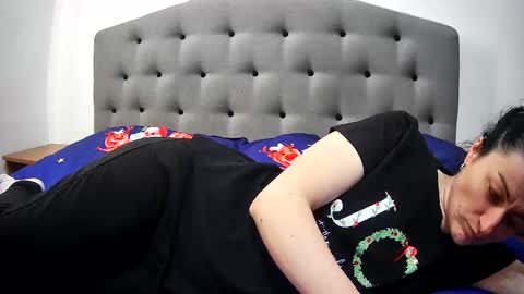 Mikyloveu online show from 04.01.26