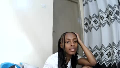 Snapshot of mil_milon chatting on 06.30.26 Milo online show from 06.30.26
