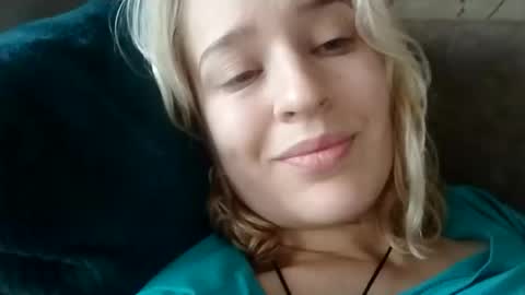 Mila 420 online show from 09.18.25