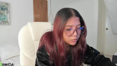 Snapshot of mila__monroe chatting on 07.16.26 Mila Monroe online show from 07.16.26