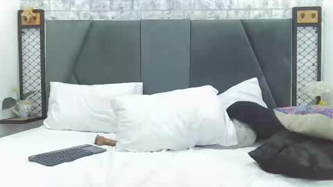 Snapshot of mila_adamss chatting on 02.12.25 mila_adamss online show from 02.12.25