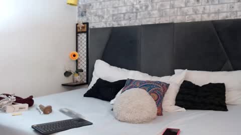 Snapshot of mila_adamss chatting on 09.22.25 mila_adamss online show from 09.22.25