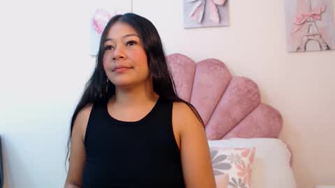 Snapshot of mila_adamss chatting on 05.31.26 mila_adamss online show from 05.31.26