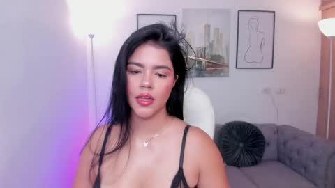 Snapshot of mila_blaze chatting on 09.16.25 mila_blaze online show from 09.16.25