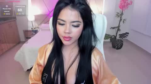 Snapshot of mila_blaze chatting on 09.23.25 mila_blaze online show from 09.23.25