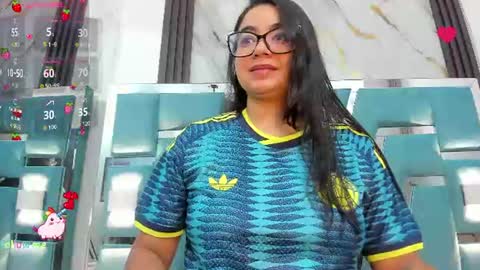Snapshot of mila_clum chatting on 06.21.26 Camila online show from 06.21.26