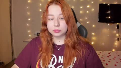 Snapshot of mila_foxxxy chatting on 03.03.25 Mila shy sensual person  online show from 03.03.25