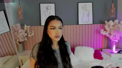 Snapshot of mila_hank chatting on 02.18.26 mila_hank online show from 02.18.26