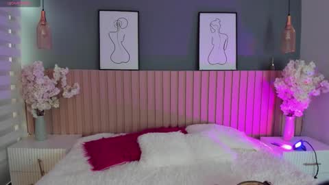 Snapshot of mila_hank chatting on 02.19.26 mila_hank online show from 02.19.26