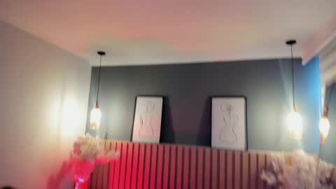 mila_hank online show from 03.02.26