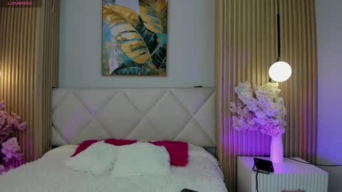 mila_hank online show from 03.25.26