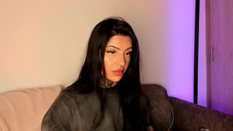 Snapshot of mila_monty__ chatting on 03.05.26 online show from 03.05.26