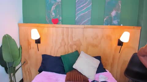 Mila and samy online show from 10.18.25