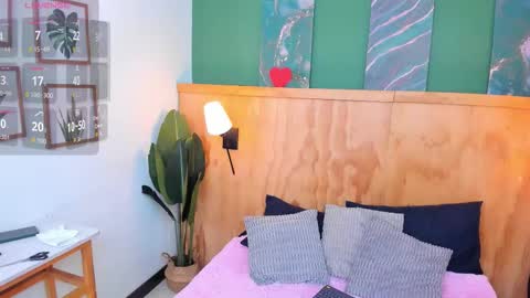 Mila and samy online show from 10.25.25