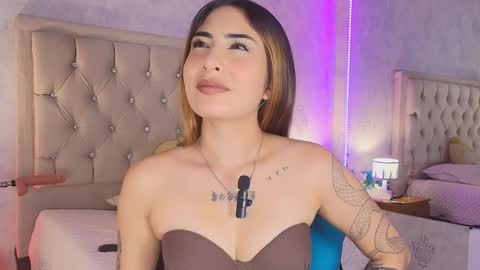 Snapshot of mila_smirnovavk chatting on 02.05.26 MILA online show from 02.05.26