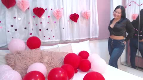 Snapshot of milaaadams chatting on 02.14.26 mila online show from 02.14.26