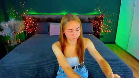 Milla online show from 09.11.25