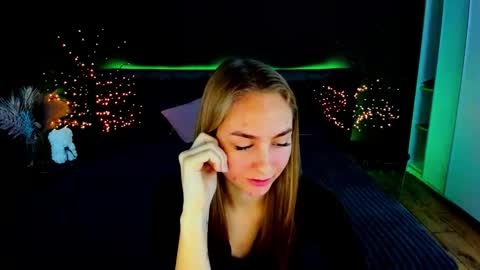 Milla online show from 10.10.25