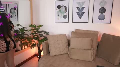 milacrave online show from 09.19.25