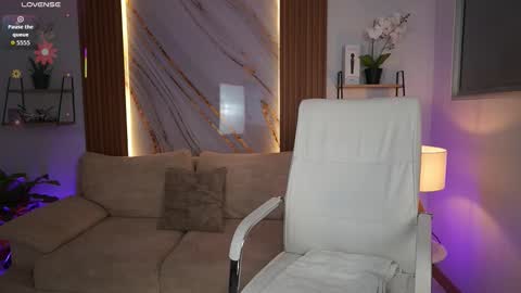 milacrave online show from 11.12.25