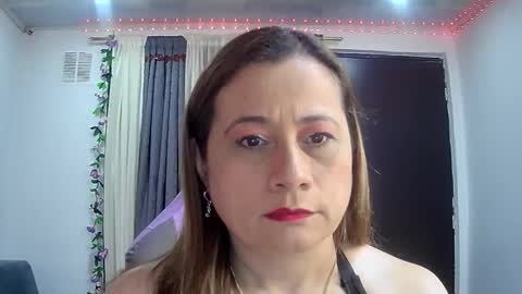 Snapshot of milagros_latin chatting on 11.13.25 milagros_latin online show from 11.13.25