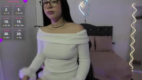 milah_tay online show from 02.10.26