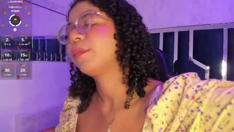 Snapshot of milahall__ chatting on 10.12.25 Milenna online show from 10.12.25