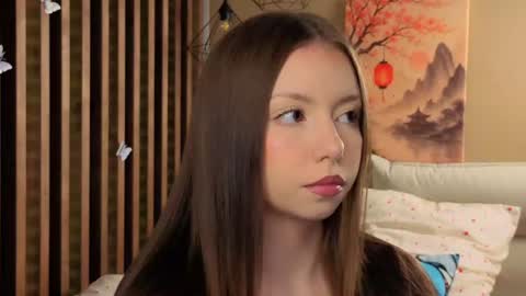 Snapshot of milaice chatting on 06.28.26 Mila online show from 06.28.26