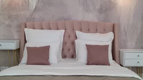 milaleoneli online show from 09.13.25