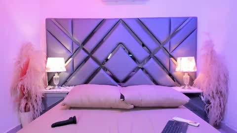 milan_lewiss online show from 03.02.26