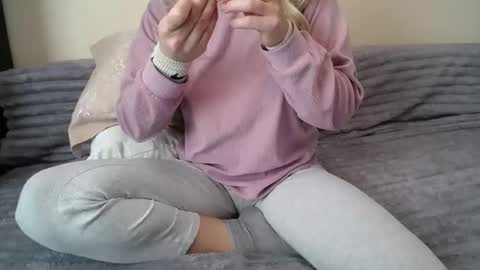 Milana online show from 11.17.25