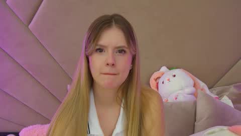 MilanaBalmain online show from 11.12.25