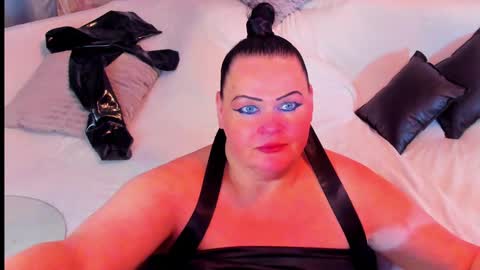 Lana online show from 12.20.24