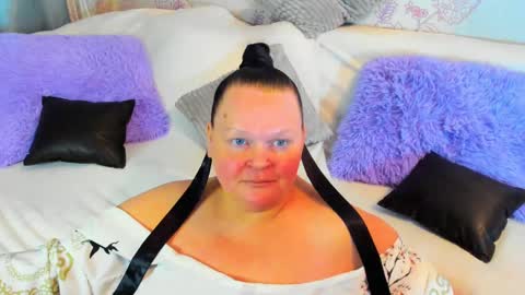 Lana online show from 02.11.25