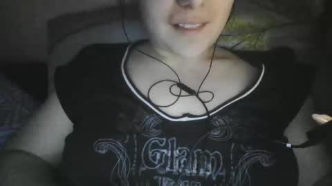 Snapshot of milanako chatting on 02.27.25 milanako online show from 02.27.25