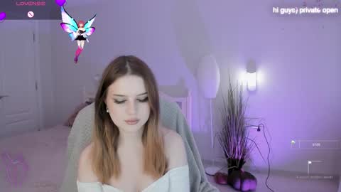 milanamoons online show from 11.02.25